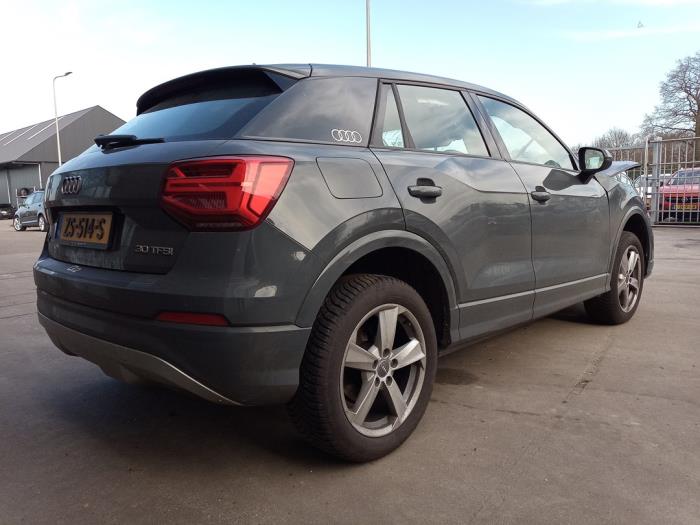 Audi Q2 1.0 30 TFSI 12V Samochód złomowany (2019, Szary)