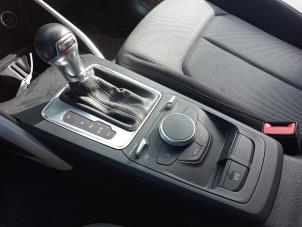 Audi Q2 1.0 30 TFSI 12V Samochód złomowany (2019, Szary)