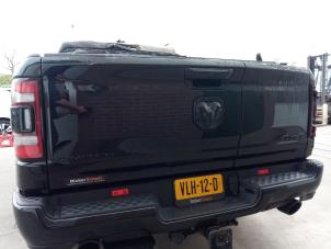Dodge 1500 Crew Cab 5.7 Hemi V8 4x4 Épave (2021, Noir)