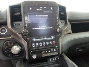 Dodge 1500 Crew Cab 5.7 Hemi V8 4x4 Épave (2021, Noir)