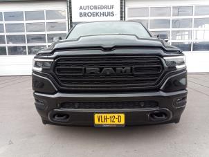 Dodge 1500 Crew Cab 5.7 Hemi V8 4x4 Épave (2021, Noir)