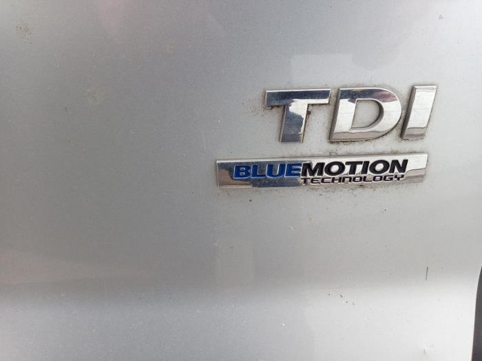 Volkswagen Transporter T5 2.0 TDI BlueMotion Épave (2014, Gris)