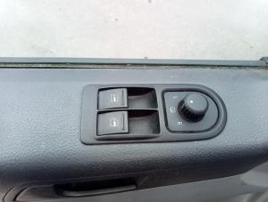 Volkswagen Transporter T5 2.0 TDI BlueMotion Épave (2014, Gris)