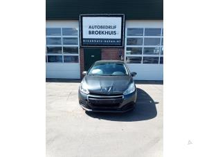 Peugeot 208 I 1.6 Blue HDi 100  (Rozbiórka)