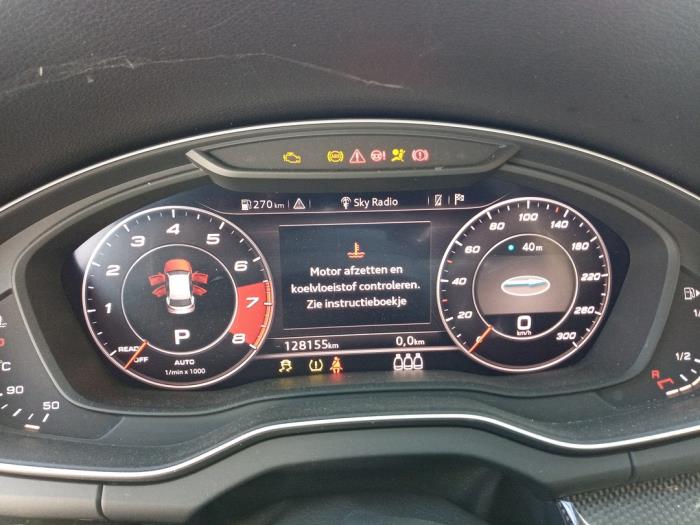 Audi SQ5 3.0 TFSI V6 24V Samochód złomowany (2017, Czarny)