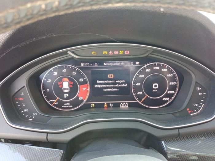 Audi SQ5 3.0 TFSI V6 24V Samochód złomowany (2017, Czarny)
