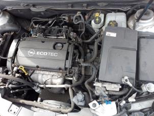 Opel Insignia Sports Tourer 1.8 16V Ecotec Épave (2009, Gris)