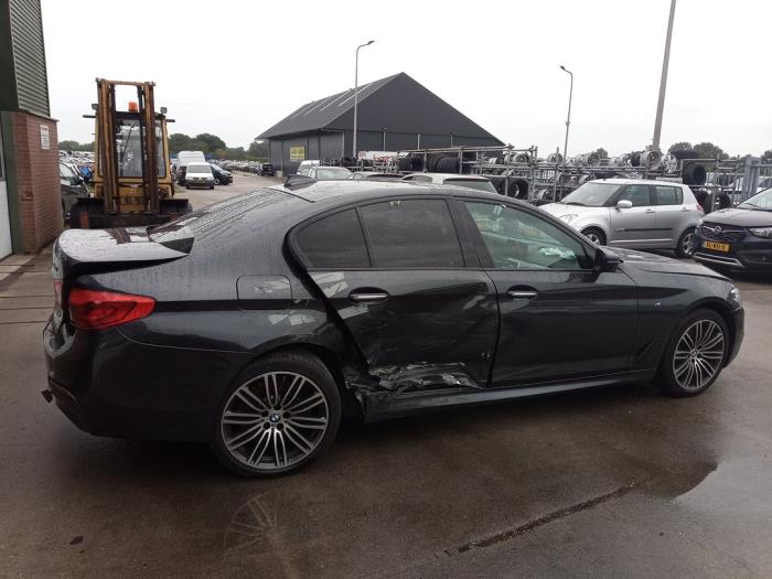 BMW 5 serie 540i 3.0 TwinPower Turbo 24V Épave (2018, Gris)
