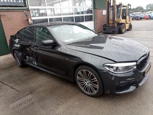 BMW 5 serie 540i 3.0 TwinPower Turbo 24V Épave (2018, Gris)