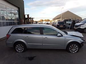 Opel Astra H SW 1.8 16V Vehículo de desguace (2009, Gris)