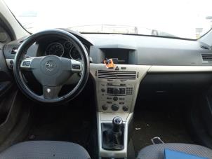 Opel Astra H SW 1.8 16V Vehículo de desguace (2009, Gris)