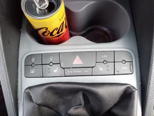 Seat Ibiza IV 1.4 16V Épave (2012, Blanc)