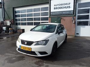 Seat Ibiza IV 1.4 16V Épave (2012, Blanc)