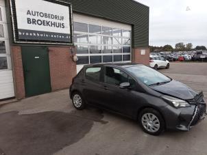 Toyota Yaris III 1.33 16V Dual VVT-I  (Skrot)