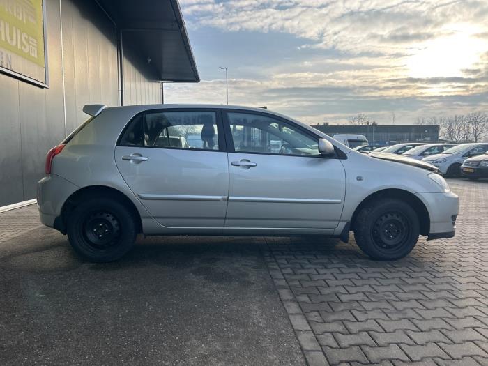 Toyota Corolla 1.6 16V VVT-i Épave (2005, Gris)