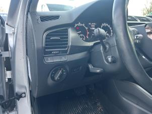 Skoda Fabia III Combi 1.0 TSI 12V Épave (2020, Gris)