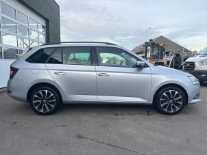 Skoda Fabia III Combi 1.0 TSI 12V Épave (2020, Gris)