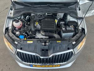 Skoda Fabia III Combi 1.0 TSI 12V Épave (2020, Gris)