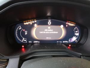 Mazda CX-80 2.5 E-SkyActiv PHEV AWD Samochód złomowany (2024, Szary)