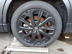 Mazda CX-80 2.5 E-SkyActiv PHEV AWD Samochód złomowany (2024, Szary)