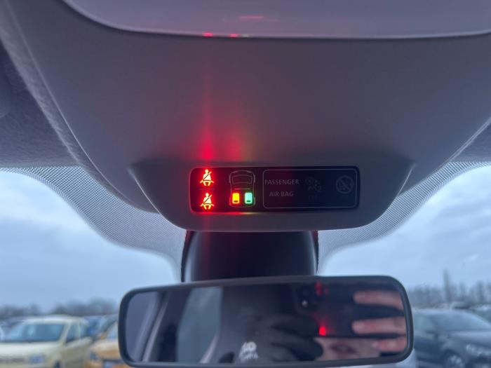 Renault Twingo III 1.0 SCe 75 12V Samochód złomowany (2020, Czarny)
