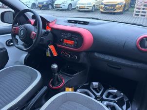 Renault Twingo III 1.0 SCe 75 12V Samochód złomowany (2020, Czarny)