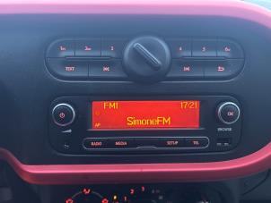 Renault Twingo III 1.0 SCe 75 12V Samochód złomowany (2020, Czarny)