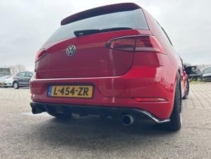 Volkswagen Golf VII 1.0 TSI 12V Épave (2017, Rouge)