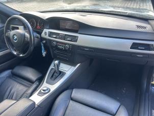 BMW 3 serie Touring 325i 24V Épave (2008, Noir)