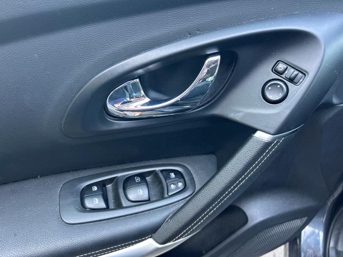Renault Kadjar 1.2 Energy TCE 130 Épave (2017, Gris)