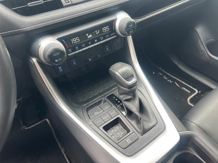 Toyota RAV4 2.5 Hybrid 16V Épave (2021, Rouge)