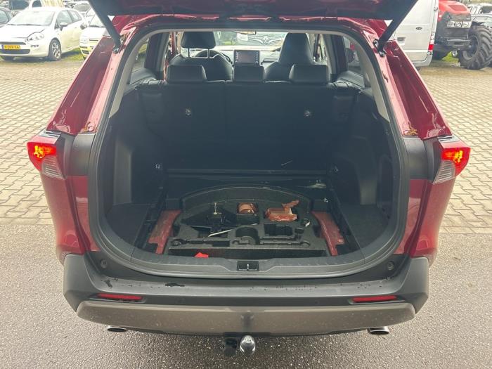 Toyota RAV4 2.5 Hybrid 16V Épave (2021, Rouge)