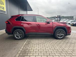 Toyota RAV4 2.5 Hybrid 16V Épave (2021, Rouge)