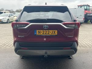 Toyota RAV4 2.5 Hybrid 16V Épave (2021, Rouge)