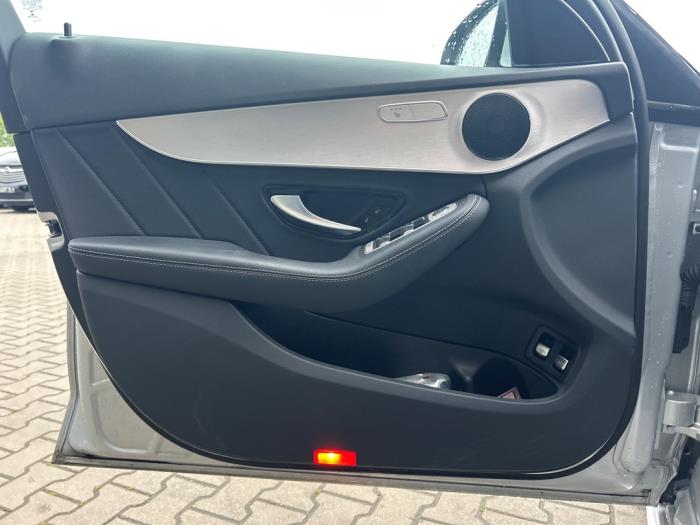 Mercedes C Estate C-300 e 2.0 16V Épave (2021, Gris)