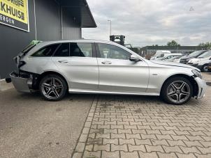 Mercedes C Estate C-300 e 2.0 16V Épave (2021, Gris)