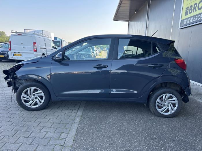 Hyundai i10 1.0 12V Épave (2021, Gris)