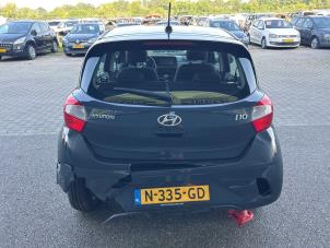 Hyundai i10 1.0 12V Épave (2021, Gris)