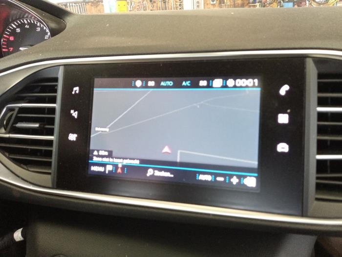 Peugeot 308 SW 1.2 12V e-THP PureTech 130 Vehículo de desguace (2018, Gris)