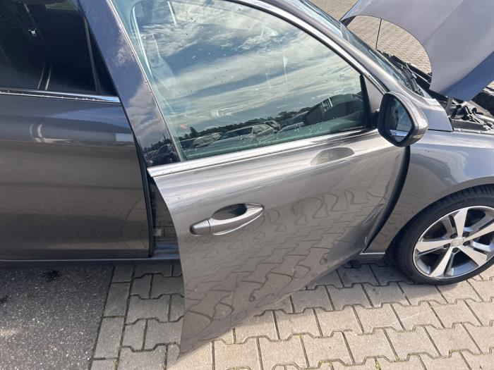 Peugeot 308 SW 1.2 12V e-THP PureTech 130 Vehículo de desguace (2018, Gris)