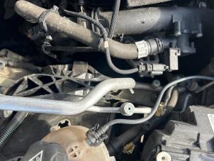 Peugeot 308 SW 1.2 12V e-THP PureTech 130 Vehículo de desguace (2018, Gris)
