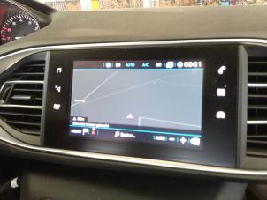 Peugeot 308 SW 1.2 12V e-THP PureTech 130 Vehículo de desguace (2018, Gris)