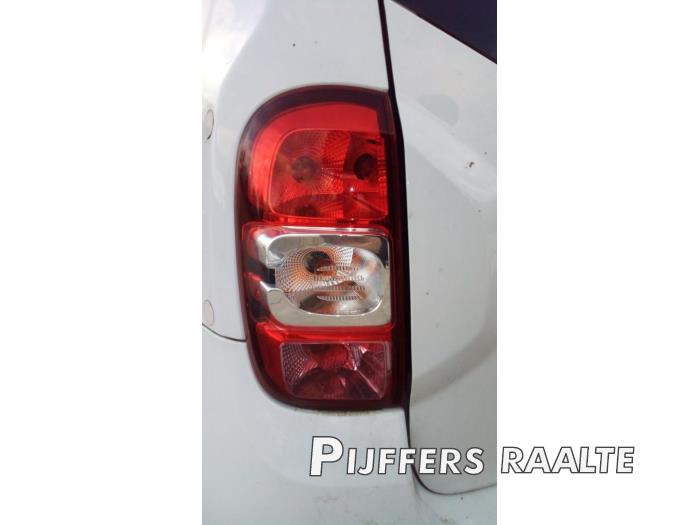 Dacia Duster 1.2 TCE 16V 4x4 Salvage vehicle (2015, White)