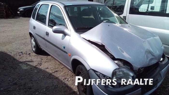 Opel Corsa B 1.2i 16V Schrottauto (2000) Pijffers B.V. Raalte