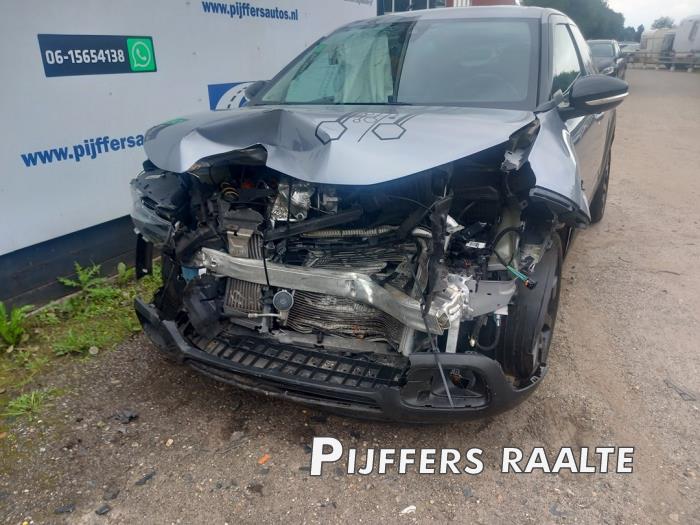 Citroen C4 Cactus 1.2 PureTech 110 12V Épave (2018, Gris)