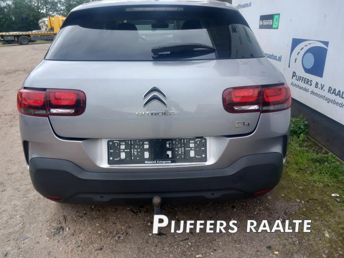 Citroen C4 Cactus 1.2 PureTech 110 12V Épave (2018, Gris)