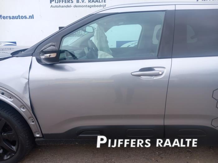 Citroen C4 Cactus 1.2 PureTech 110 12V Épave (2018, Gris)