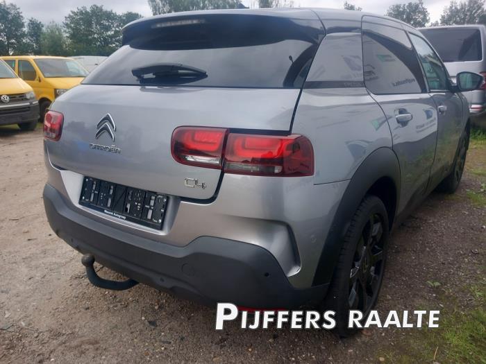 Citroen C4 Cactus 1.2 PureTech 110 12V Épave (2018, Gris)