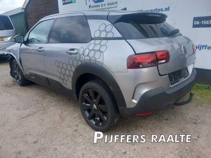 Citroen C4 Cactus 1.2 PureTech 110 12V Épave (2018, Gris)
