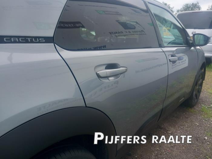Citroen C4 Cactus 1.2 PureTech 110 12V Épave (2018, Gris)